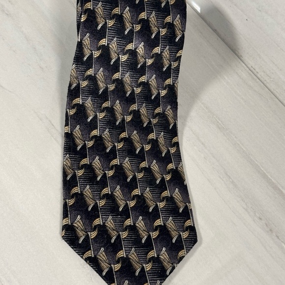 Pierre Cardin Elegant Black and Gold Men's Tie - Picture 1 of 2